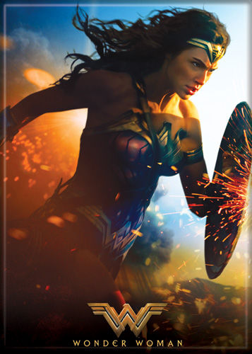 Photo Magnet: Wonder Woman Shield Sparks 72549
