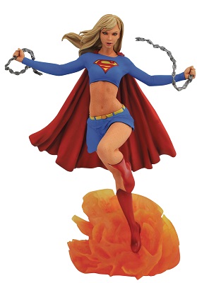DC Gallery Supergirl Comic PVC Figure