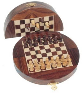 Mini Wooden Chess Set, Half Circle Magnetic (104307)